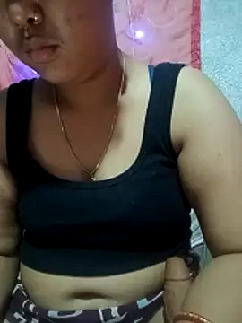 Super-Couple online show from December 3, 2025, 5:41 am