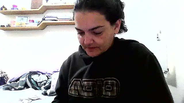 Snapshot of escritorasafada chatting on September 18, 2025, 11:35 am escritorasafada online show from September 18, 2025, 11:35 am