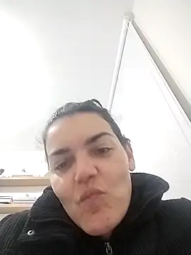 Snapshot of escritorasafada chatting on September 27, 2025, 4:07 am escritorasafada online show from September 27, 2025, 4:07 am