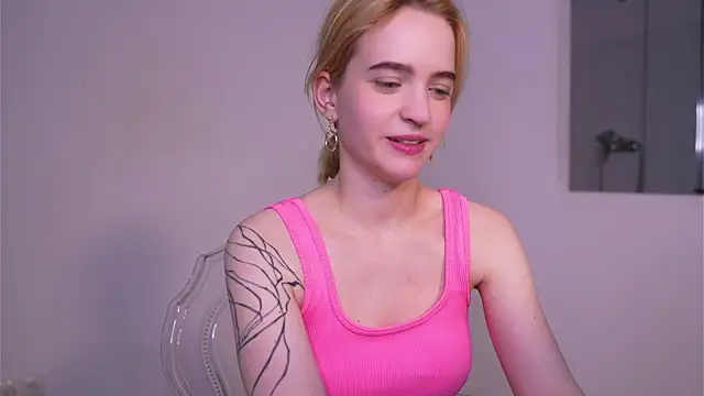 Snapshot of lolly_pie chatting on January 18, 2025, 6:21 pm lolly pie online show from January 18, 2025, 6:21 pm