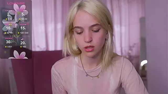 Snapshot of lolly_pie chatting on September 25, 2025, 9:04 am lolly pie online show from September 25, 2025, 9:04 am