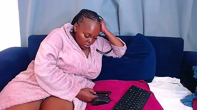 CHERRYYUMMY online show from September 28, 2025, 4:25 pm