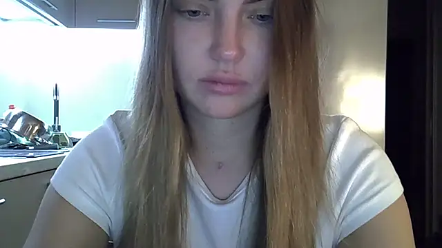 Lucky Anna online show from October 17, 2025, 7:37 pm