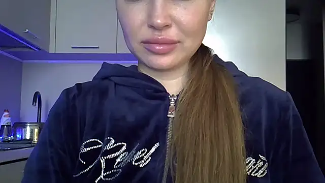 Lucky Anna online show from April 26, 2026, 6:54 am