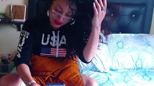 Snapshot of Lunavega1 chatting on January 12, 2026, 5:20 pm Lunavega1 online show from January 12, 2026, 5:20 pm