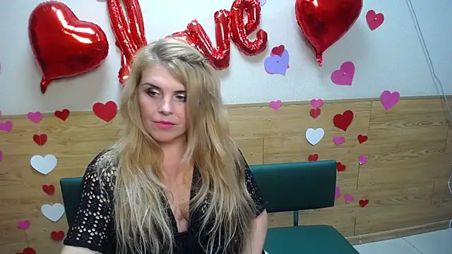 Snapshot of Julya_Barbi chatting on March 5, 2025, 6:01 am Julya Barbi online show from March 5, 2025, 6:01 am