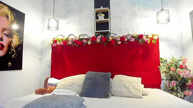 SilvannaFit online show from April 21, 2026, 11:50 am