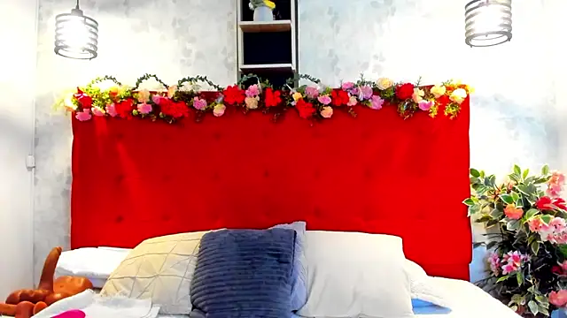 SilvannaFit online show from April 19, 2026, 12:44 am