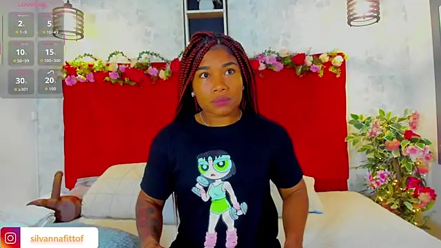 SilvannaFit online show from November 28, 2025, 12:05 pm