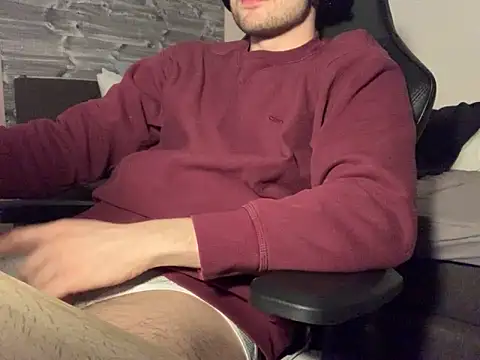 taallguyy 196 online show from March 16, 2025, 8:43 pm