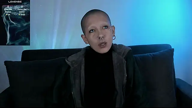 Snapshot of lnxmst chatting on November 22, 2025, 10:30 pm lnxmst online show from November 22, 2025, 10:30 pm