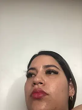 Snapshot of Amira__Fatima chatting on February 27, 2025, 5:26 pm Amira Fatima online show from February 27, 2025, 5:26 pm