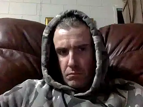 SugarCoupleAus online show from October 5, 2025, 3:36 pm