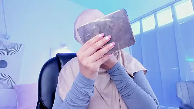 saray halam online show from November 30, 2025, 1:23 pm