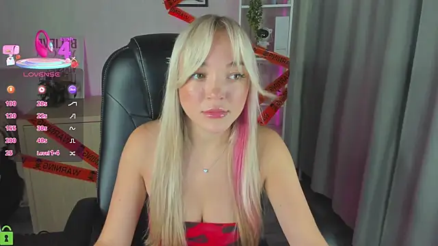 Christy Little online show from October 26, 2025, 9:15 pm