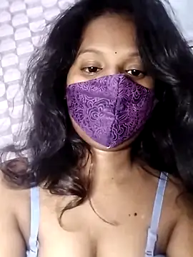 Shivani Tivari online show from February 23, 2025, 7:49 pm