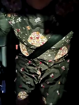 Sneha gril online show from February 12, 2026, 3:45 pm