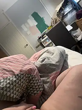 AmberTaylorXxx online show from April 3, 2026, 5:58 am