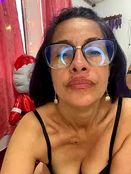 Goddess-Love- online show from December 5, 2025, 9:34 pm