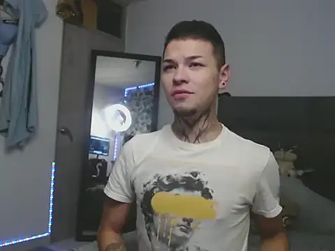 Snapshot of MarceloMilk chatting on October 7, 2025, 6:03 am MarceloMilk online show from October 7, 2025, 6:03 am