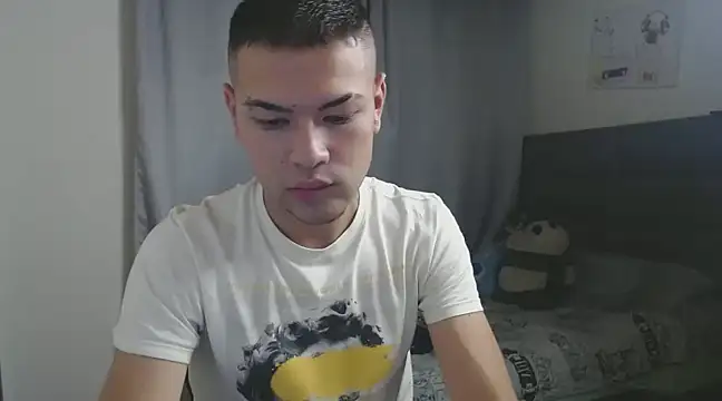 Snapshot of MarceloMilk chatting on February 25, 2025, 2:25 am MarceloMilk online show from February 25, 2025, 2:25 am