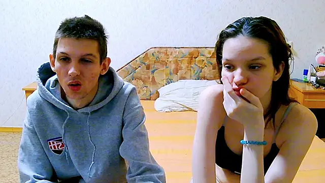 Snapshot of Ivy_Lester chatting on March 4, 2025, 5:45 pm Ivy Lester online show from March 4, 2025, 5:45 pm