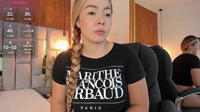 Snapshot of Saori_newman chatting on September 10, 2025, 11:53 am Saori newman online show from September 10, 2025, 11:53 am