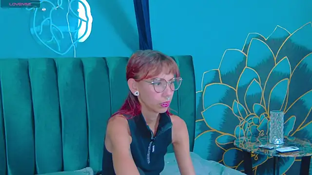 Lunamistyc online show from January 13, 2026, 8:02 pm