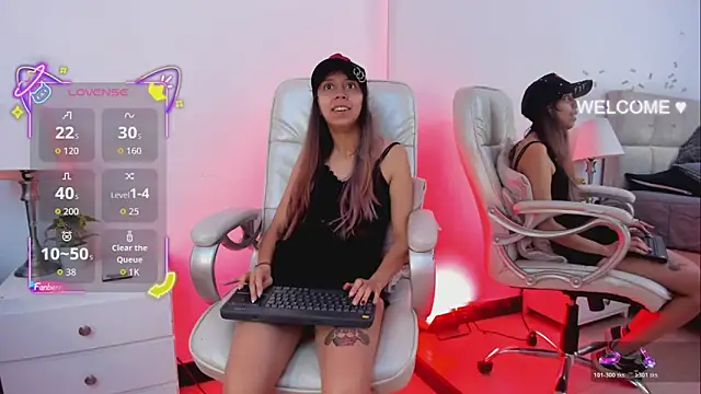 Snapshot of Goddess__Lilith chatting on February 14, 2026, 10:10 pm Goddess Lilith online show from February 14, 2026, 10:10 pm