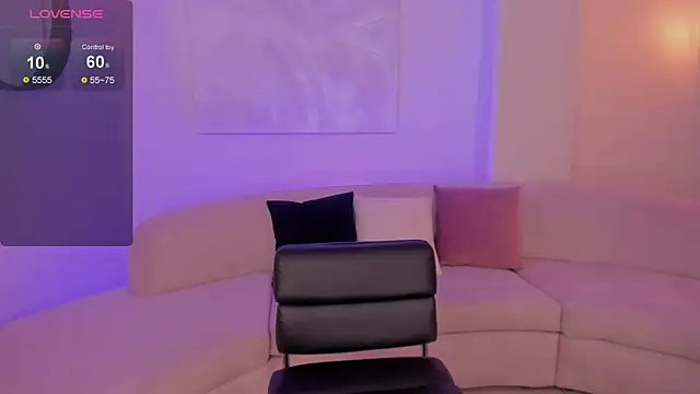 AlinaKravitz online show from March 20, 2025, 3:04 pm