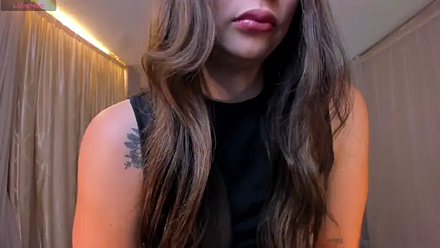 AlinaKravitz online show from September 25, 2025, 11:27 am