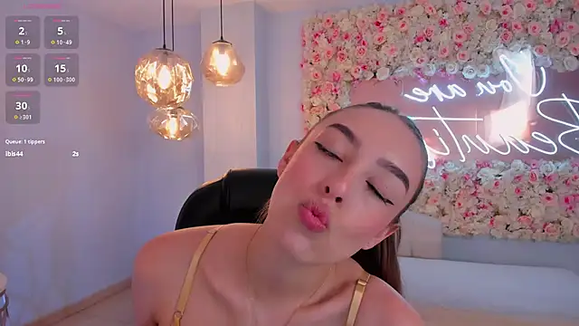 KaiaFerreira online show from March 18, 2025, 3:12 pm