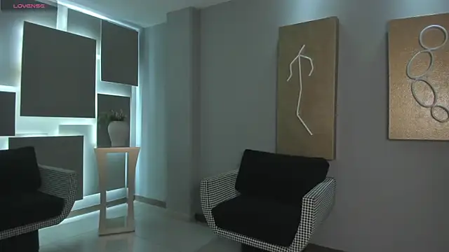 KaiaFerreira online show from December 1, 2025, 11:55 am