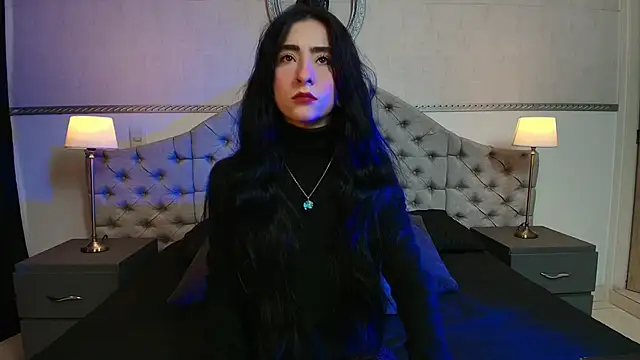 RomeroMoon online show from April 17, 2026, 12:52 pm