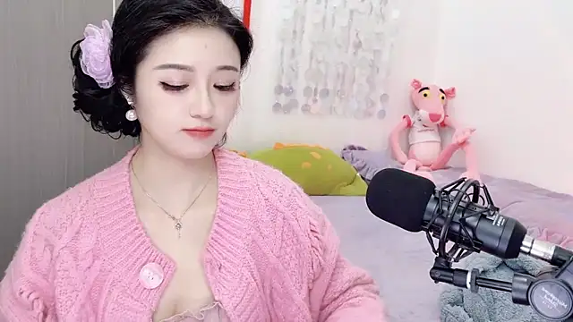 starsqimei online show from February 12, 2026, 6:46 am