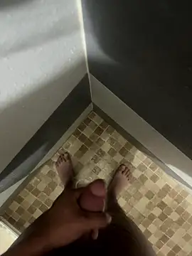 mylovetr1 online show from December 5, 2024, 4:48 am