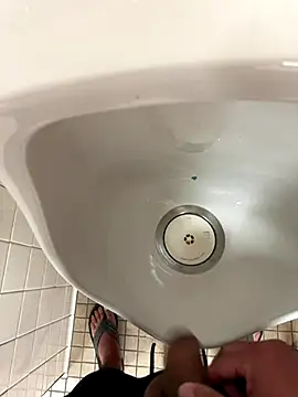 Snapshot of Shipmate-boricua chatting on September 11, 2025, 12:32 am Shipmate-boricua online show from September 11, 2025, 12:32 am