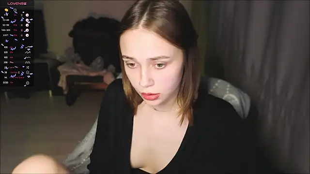 SweetLinaa online show from March 5, 2026, 8:16 pm