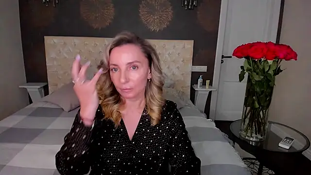 Snapshot of AllisonWilliams chatting on September 17, 2025, 4:31 pm AllisonWilliams online show from September 17, 2025, 4:31 pm