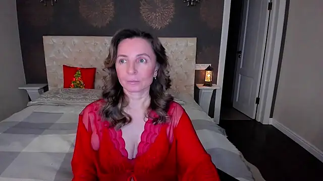 Snapshot of AllisonWilliams chatting on December 24, 2024, 6:28 pm AllisonWilliams online show from December 24, 2024, 6:28 pm