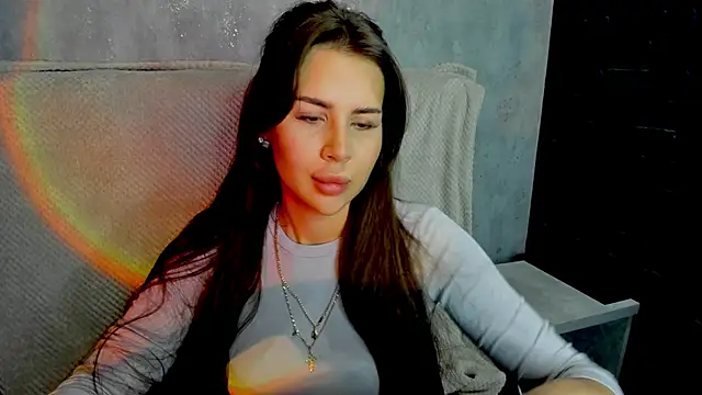 SuraMune online show from December 3, 2025, 7:57 pm