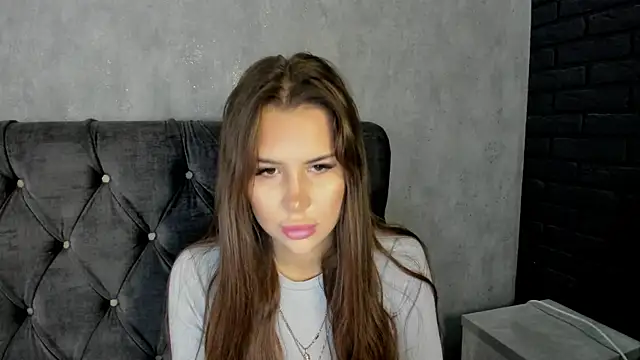 SuraMune online show from September 18, 2025, 7:33 am