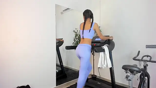 Snapshot of Jessi_powel chatting on January 31, 2025, 1:02 pm Jessi powel online show from January 31, 2025, 1:02 pm