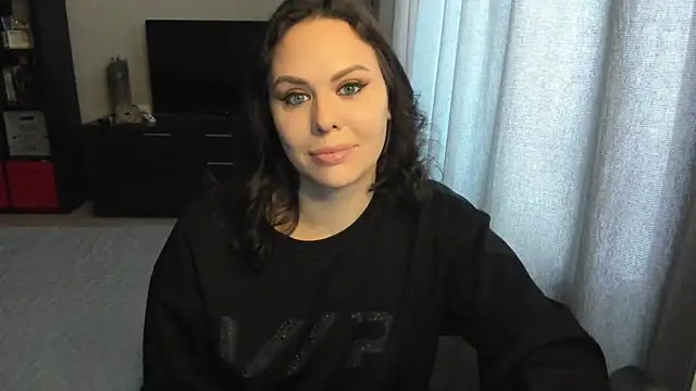 MollyCheiz online show from October 19, 2025, 9:12 am