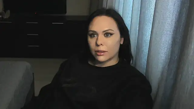 MollyCheiz online show from October 29, 2025, 11:42 am