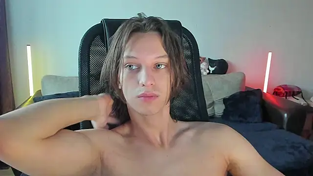 Snapshot of Ostin_meow chatting on July 22, 2026, 8:16 am Ostin meow online show from July 22, 2026, 8:16 am