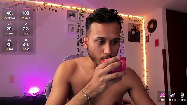 Snapshot of Raf_brunette chatting on February 22, 2025, 10:18 am Raf brunette online show from February 22, 2025, 10:18 am