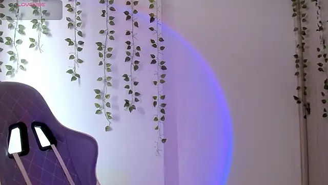 Snapshot of Raf_brunette chatting on September 12, 2025, 3:23 pm Raf brunette online show from September 12, 2025, 3:23 pm