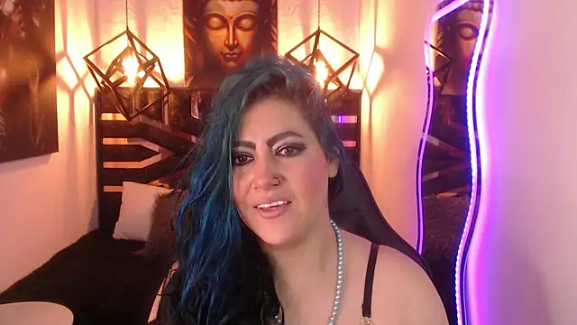 scarleth blue online show from April 17, 2026, 3:09 am
