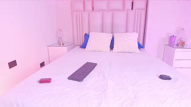 canela oss online show from November 14, 2025, 11:58 am